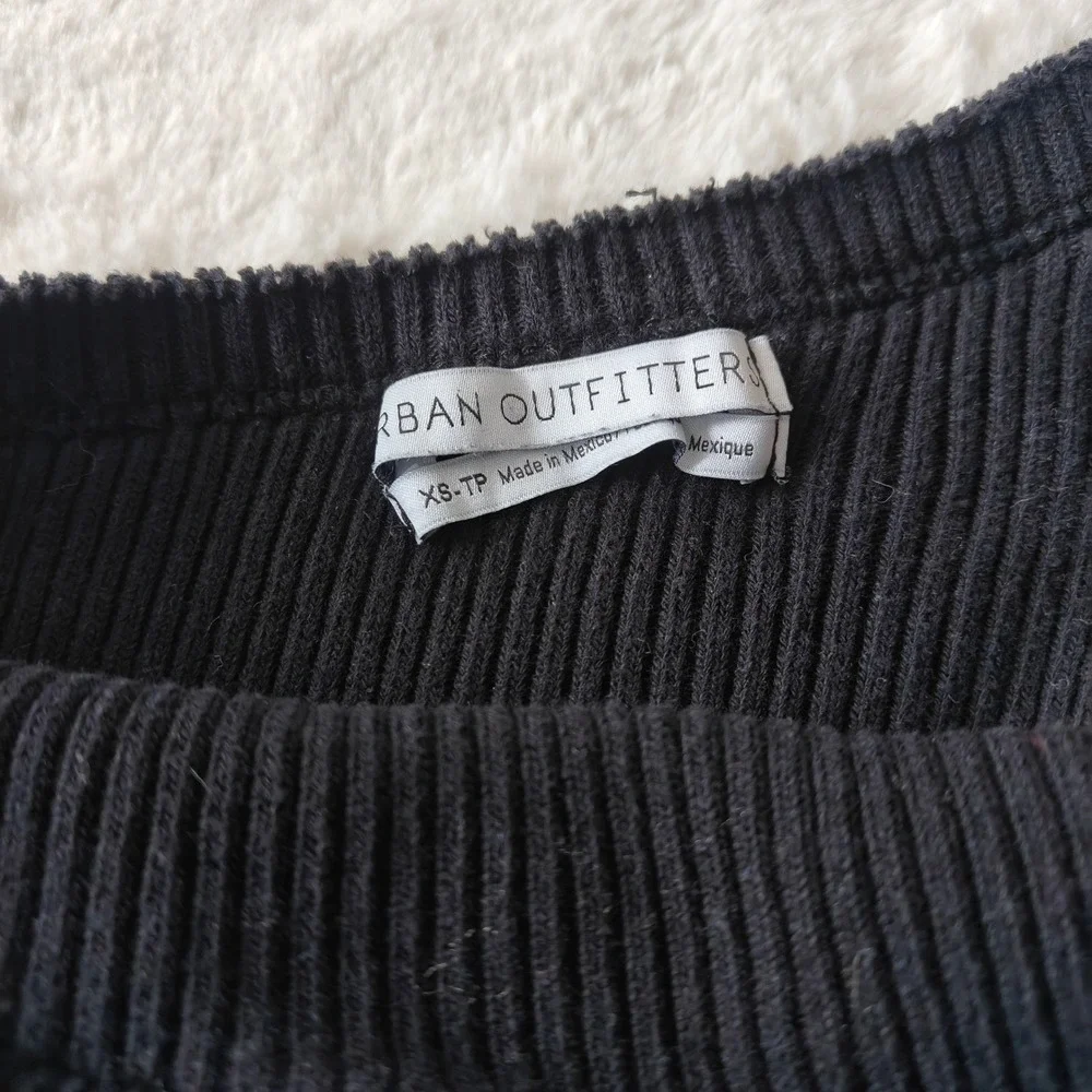 Urban Outfitters Women's One Shoulder Crop Top Black Ribbed Knit Asymmetrical XS - Picture 5 of 6